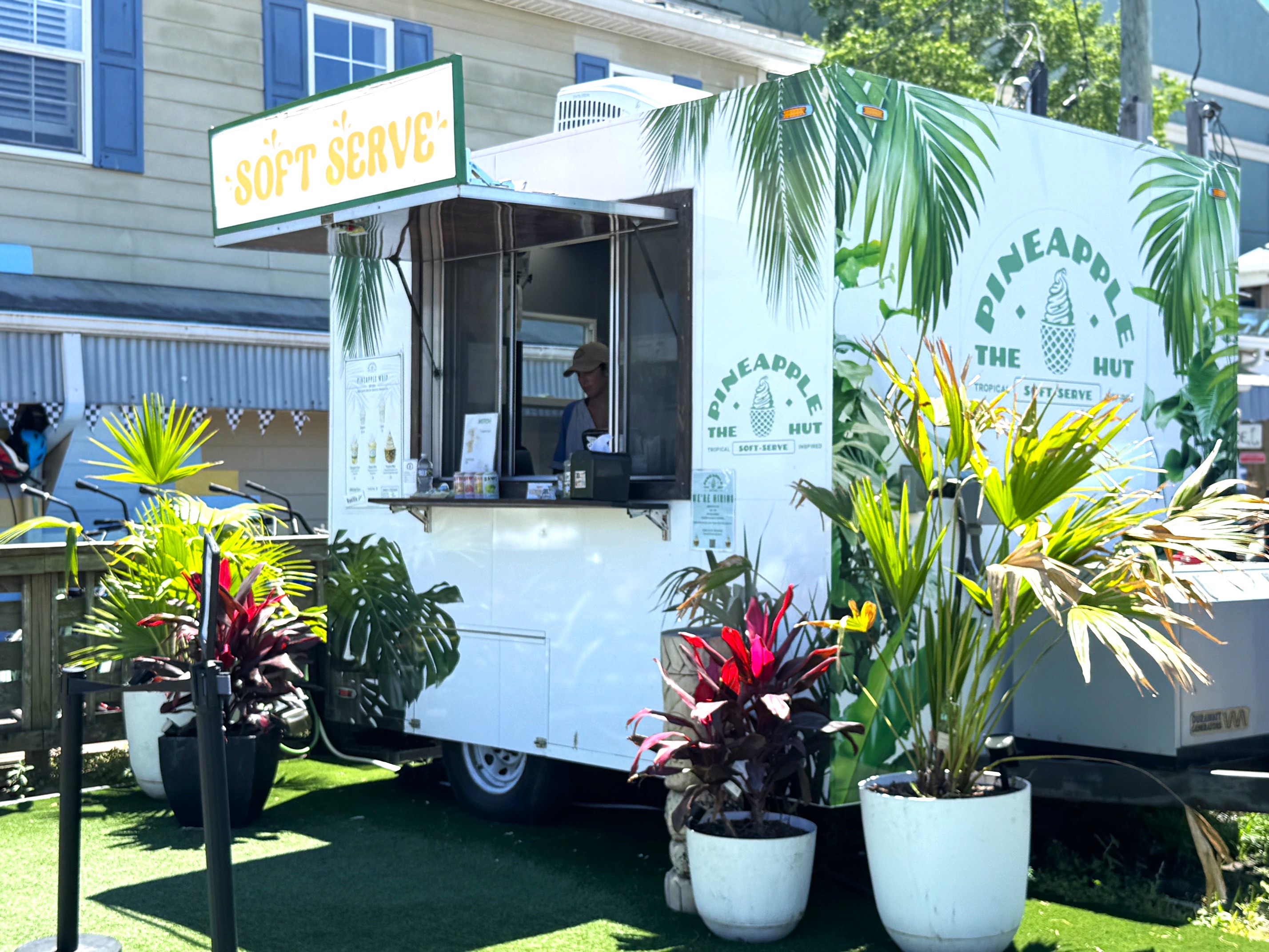 Things To Do The Pineapple Hut